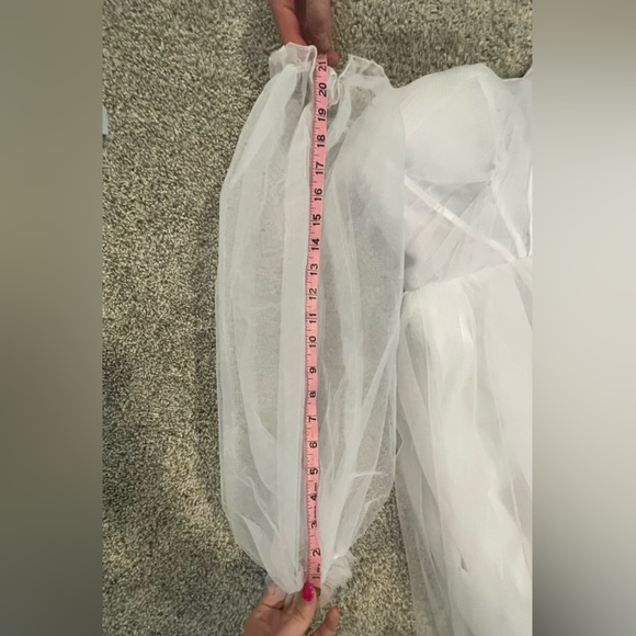 NWT Puffy Sleeve Off-the-Shoulder Wedding Ballgown - Picture 11 of 12